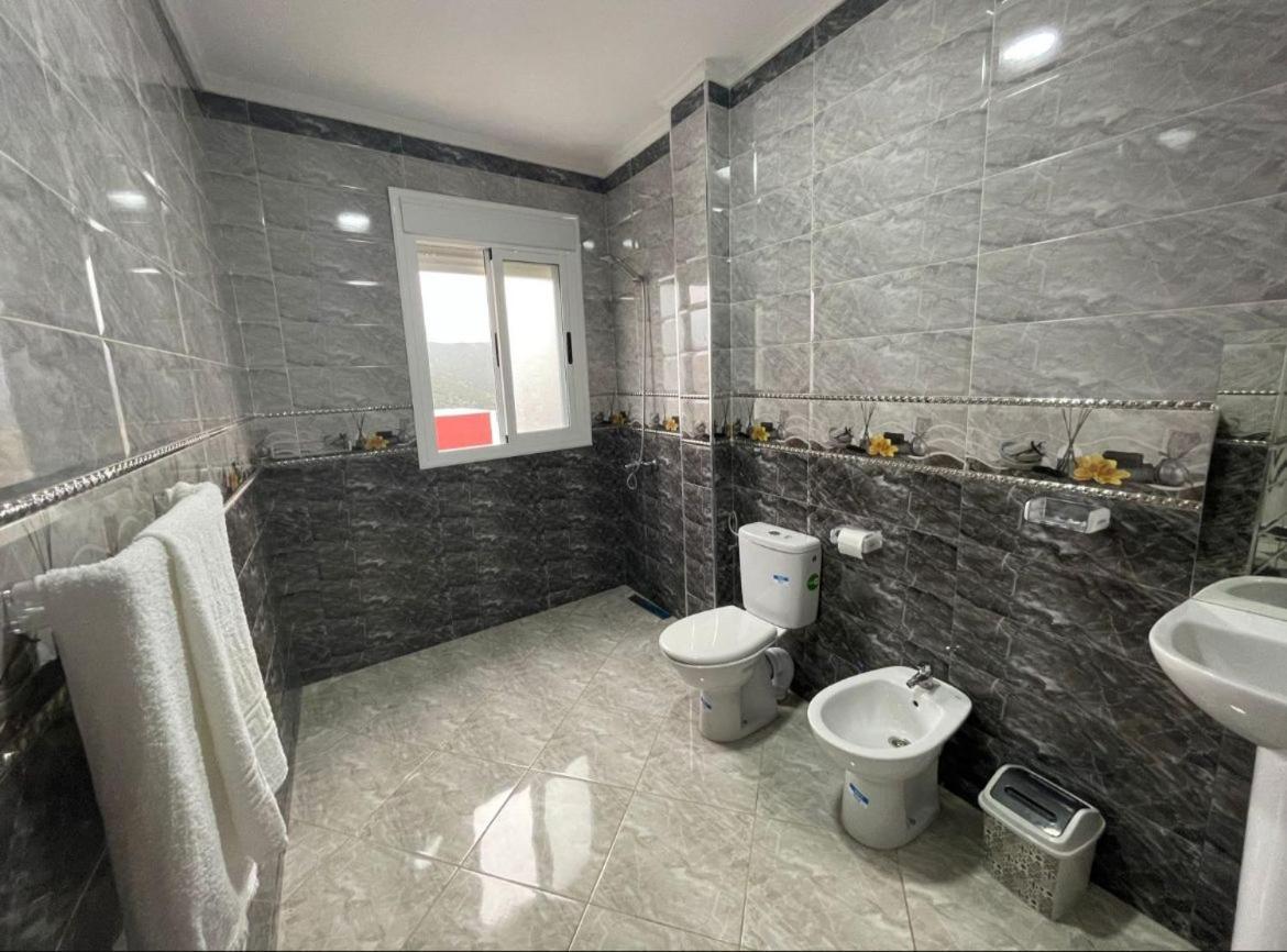 Dina Apartments فنيدك المظهر الخارجي الصورة
